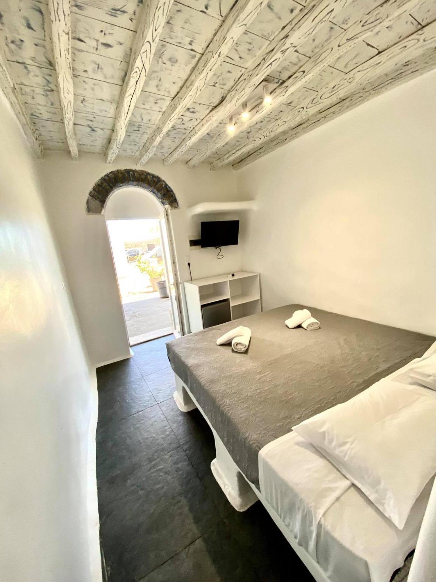 Mykonos Vibes Airport Studios And Apartments Mykonos Town Esterno foto
