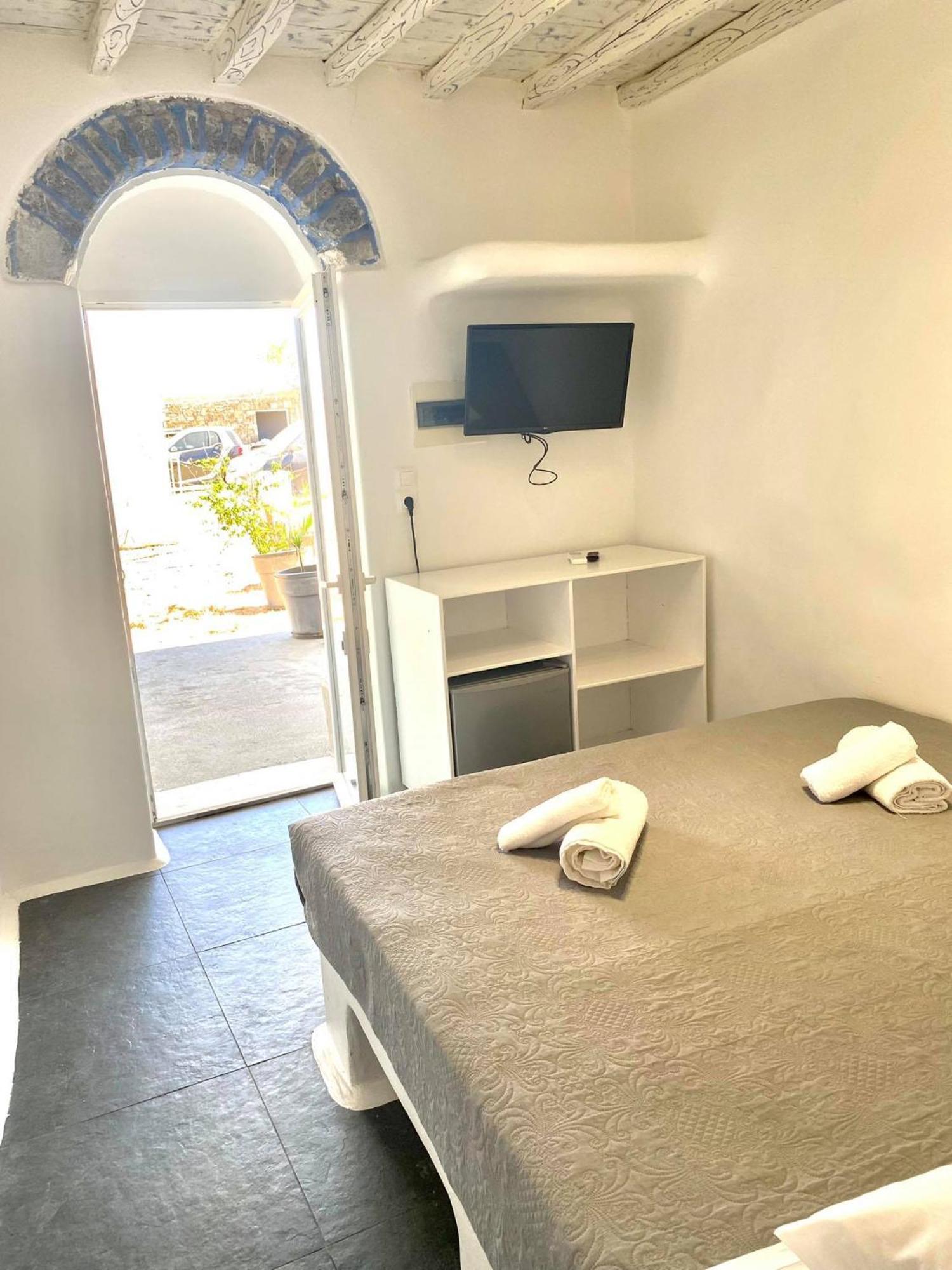 Mykonos Vibes Airport Studios And Apartments Mykonos Town Esterno foto